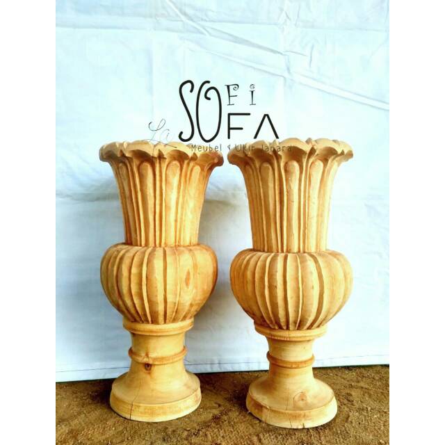 Vas bunga dekorasi pelaminan