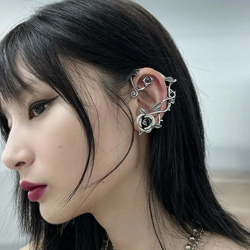 Anting Hoop Desain Kelelawar Peri Terbang Naga Demon Bahan Logam Gaya Gothic Untuk Aksesoris Perhiasan Wanita