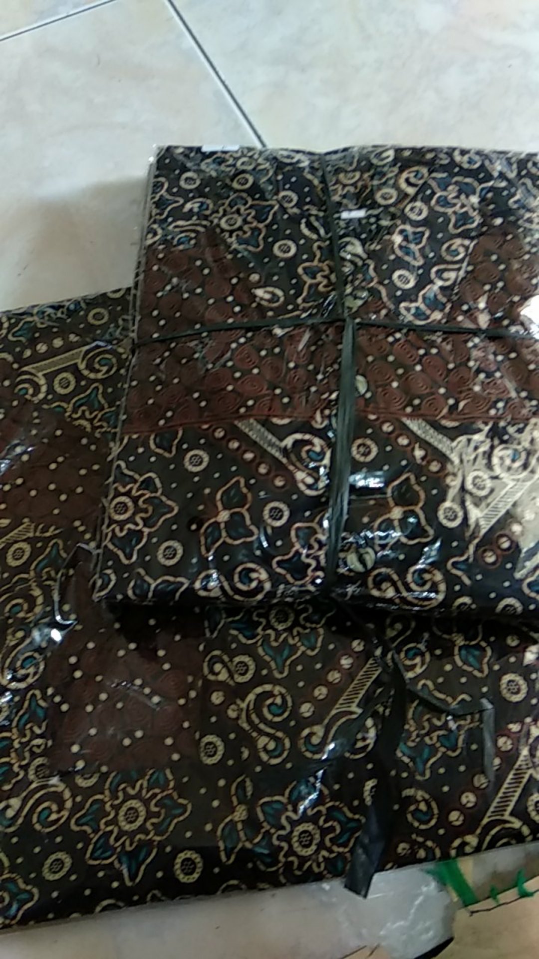 Batik Couple Keluarga Terbaru Mataram Sogan Ori Ndoro Jowi / Batik Keluarga Sarimbit