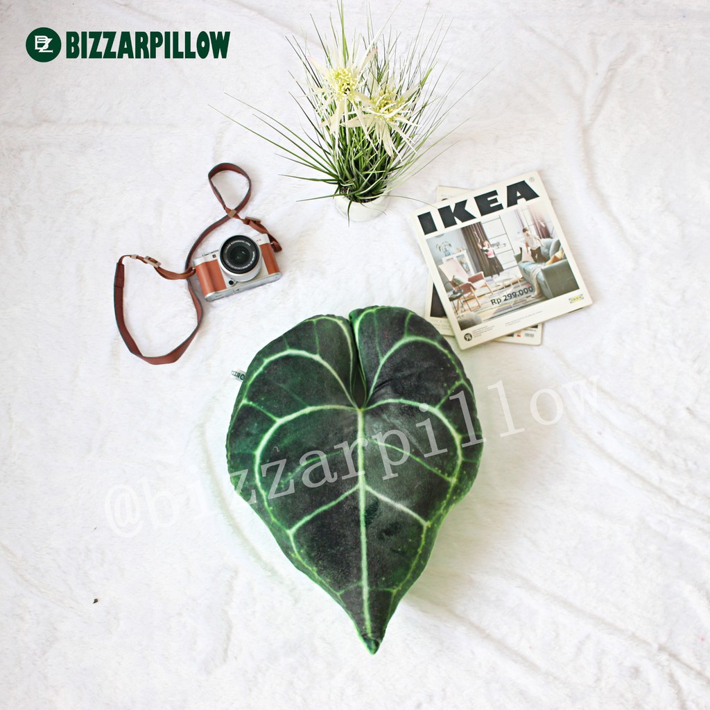 Bizzarpillow Bantal Bentuk Daun Tamanan Hias Size M BZ150