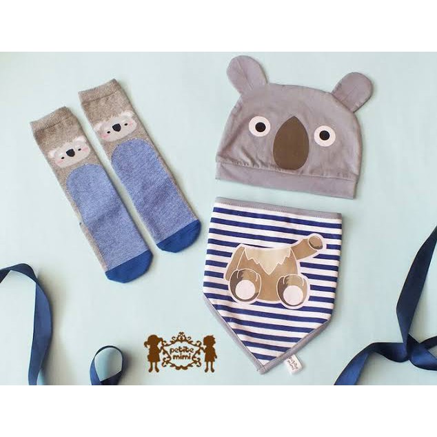 Petite Mimi Baby Cap + Bib + Socks set