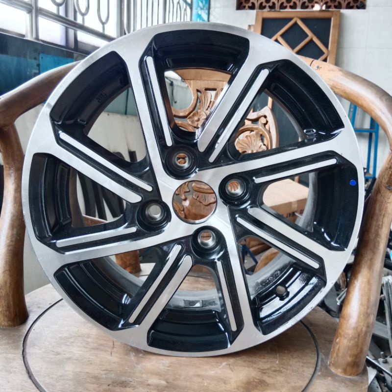velg mobil toyota calya facelift R14, Lubang/PCD 5/100 original