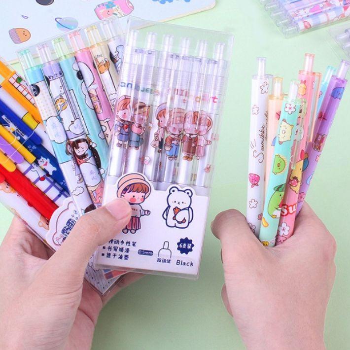 

5.5 SALE/F⚡ASH SALE/【F⚡ASH SALE✅】/Terbaik/(Terbaik) GAEKOPEDIA || 6 Pcs/Box Pulpen Gel Mekanik Black Ink 0.5mm Fine Point Cute Cartoon Bear Manual Gel Pens [VnT⭐