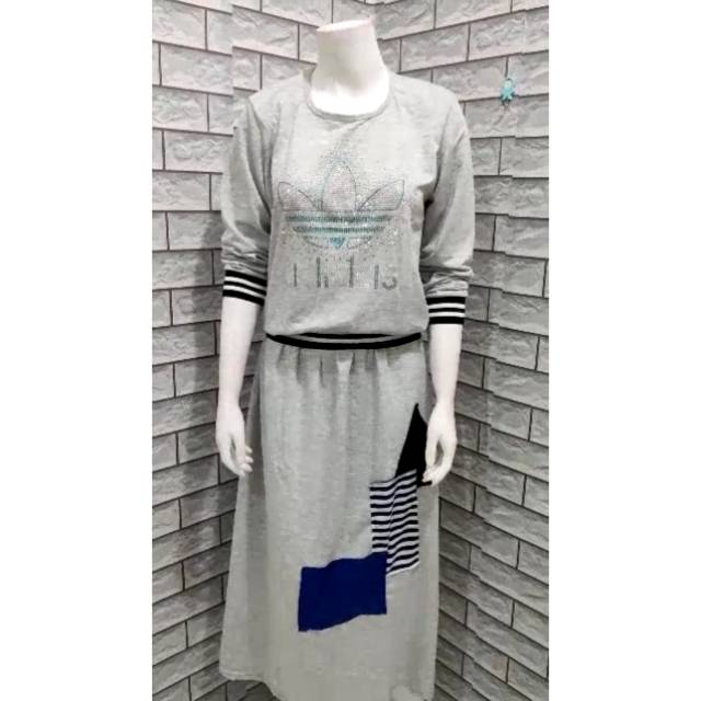 Setelan rok Adidas