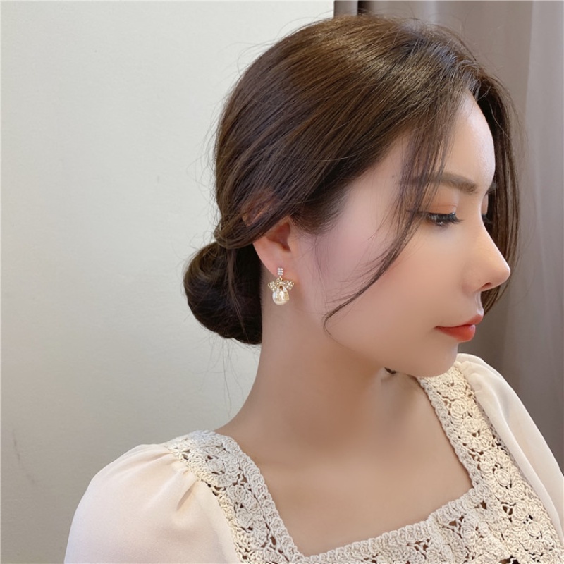 Glitter Berlian Busur Mutiara Berpohon Anting-Anting Aksesoris Telinga Asimetris Korea Wanita