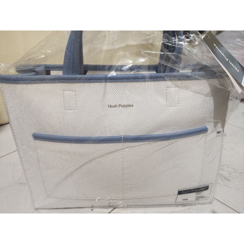 Brand New Hush Puppies Duffy Handheld M White