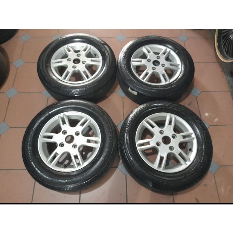 VELG MOBIL BEKAS COPOTAN XENIA RING 14 + BAN BRIDGESTONE BISA BUAT AVANZA