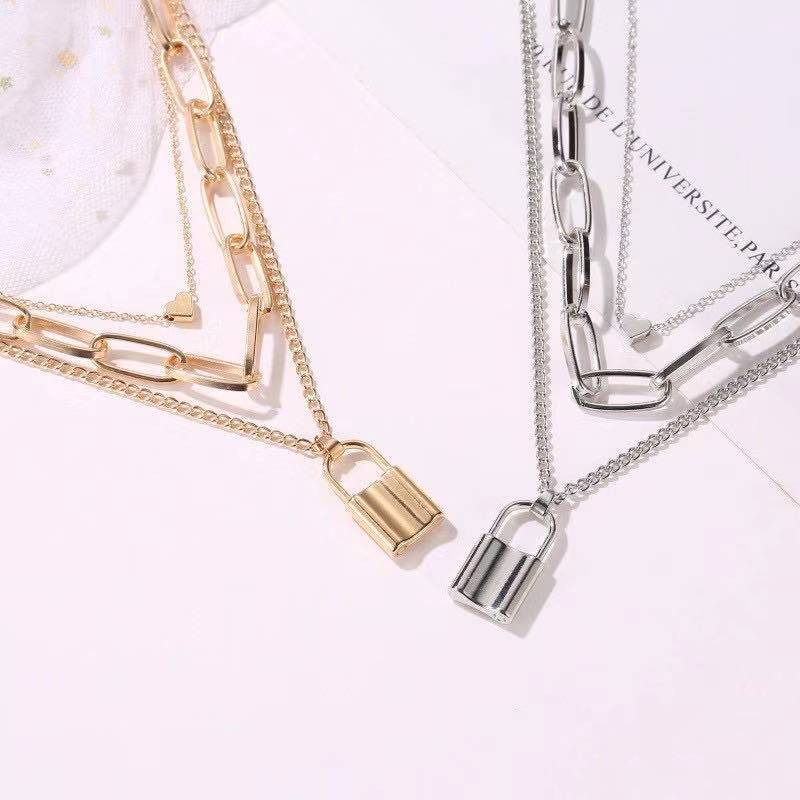 Kalung Multilayer Retro Heart Lock Liontin Kalung Emas Rantai Sweater Necklace Aksesoris Wanit