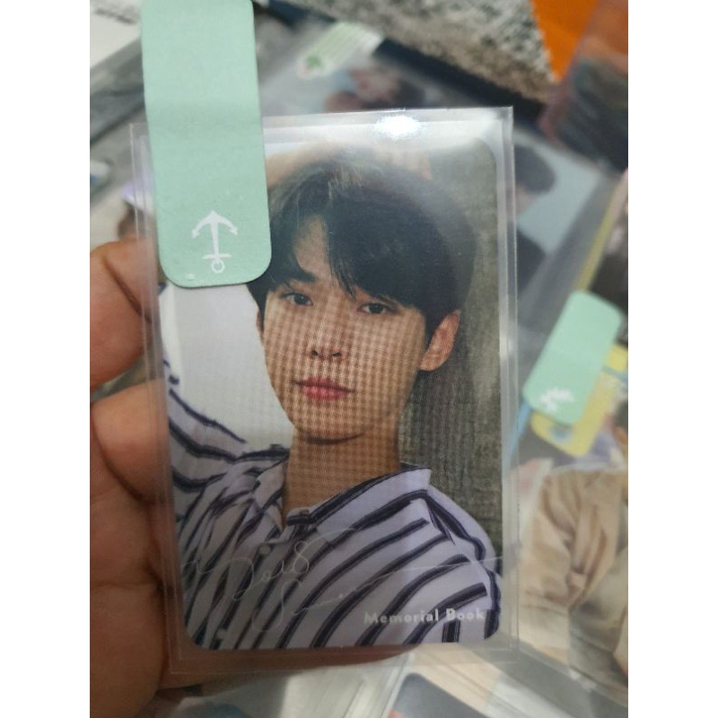 PHOTOCARD MEMORIAL BOOK DOYOUNG BOOKED