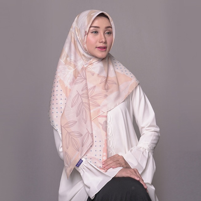 Hijab mandjha Ivan Gunawan