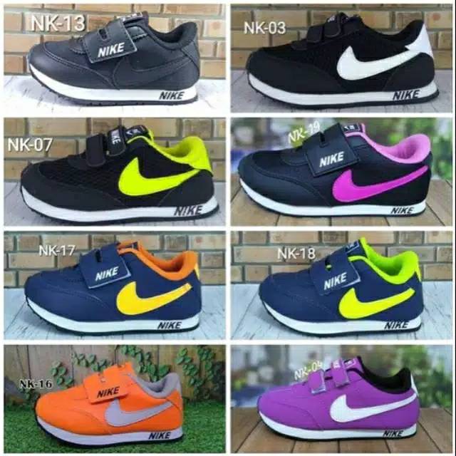 Sepatu sekolah anak (nike)