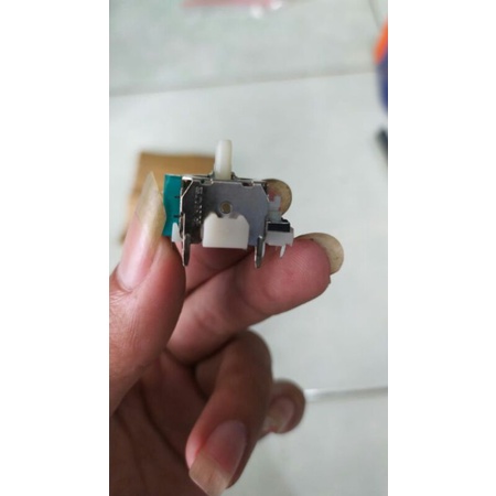 TOMBOL ANALOG STIK PS2 PS3 SONY PLASTIK / JAMUR STIK PS2 PS3 SONY