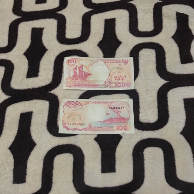 Uang 100 Rupiah Lama