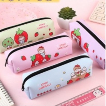 

BWI Kotak Pensil Strawberry