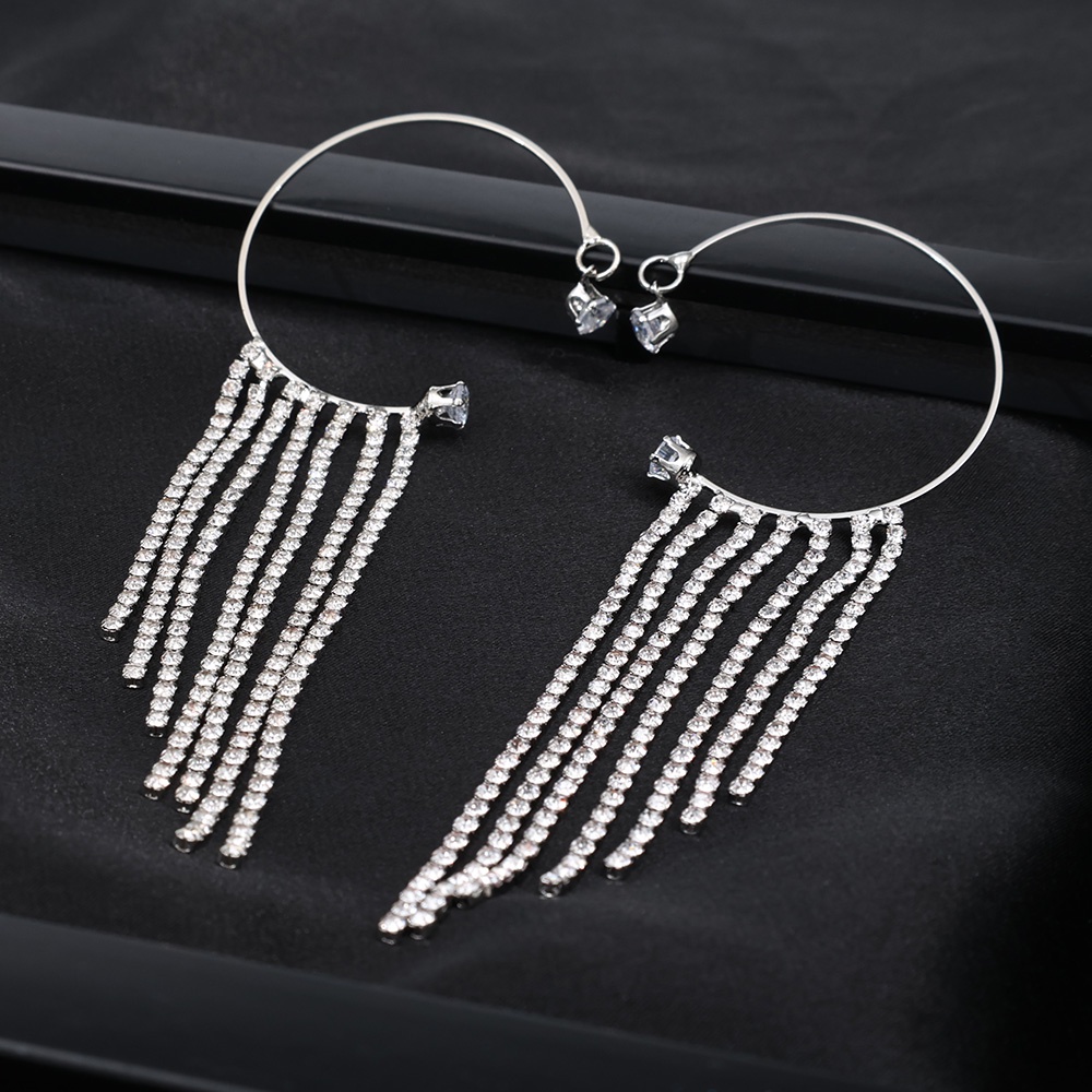 Anting Klip Rumbai Panjang Hias Kristal Berlian Imitasi Gaya Vintage Korea Untuk Wanita