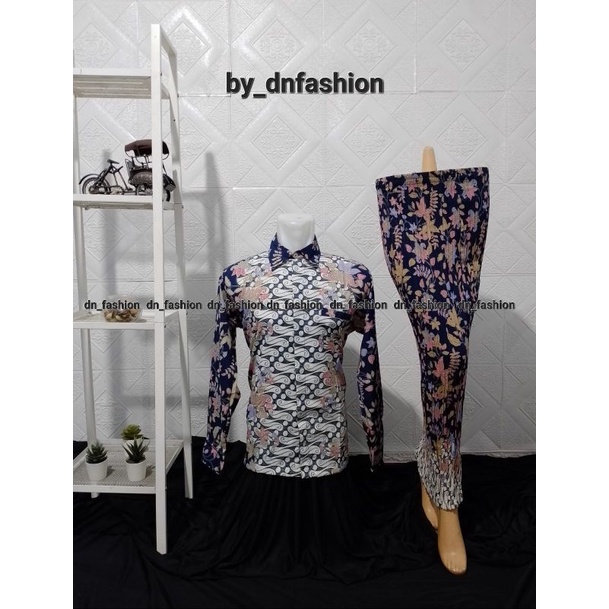 Kemeja Batik Lengan Panjang Couple Navy//Kemeja Batik//Rok Plisket Batik//Kemeja Batik Terlaris//Kemeja Batik Modern//Bawahan Tradisional//Kemeja Pesta//Terlaris//COD