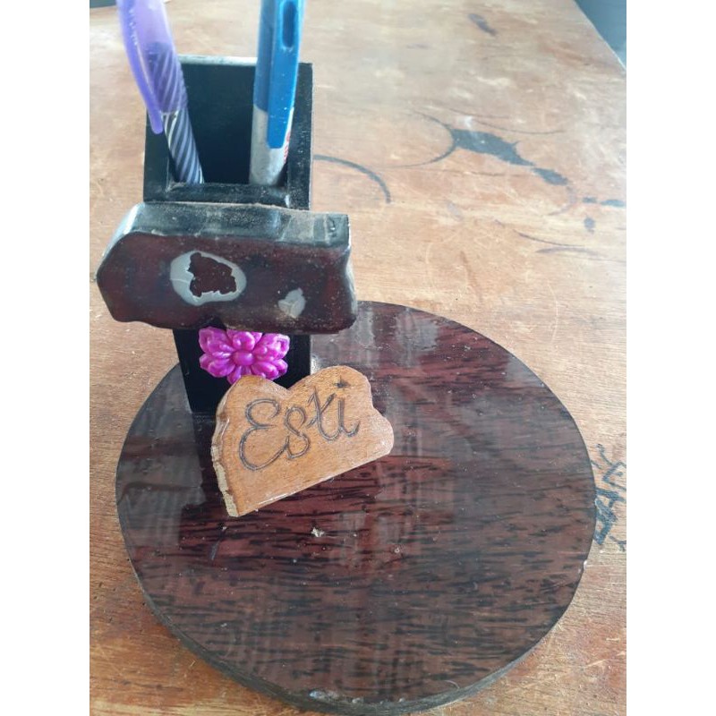 

TEMPAT PENSIL Mentari Bangkit "Mebel Enterprise dari Batang Kelapa Sawit