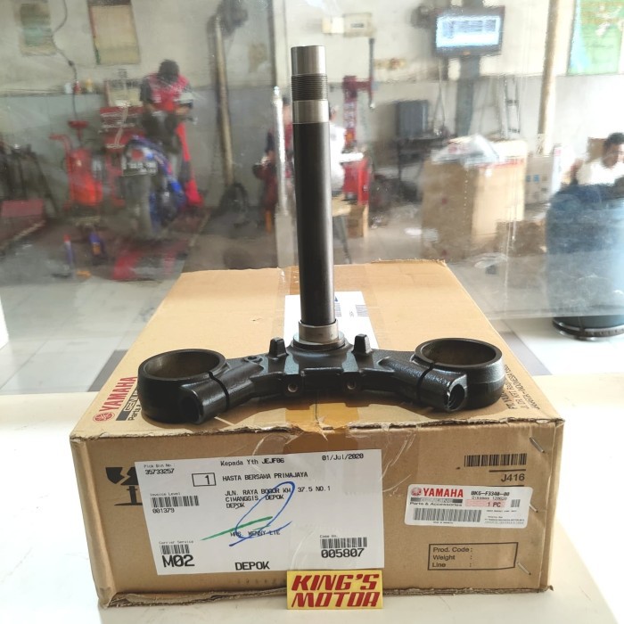 SEGITIGA BAWAH R15, R-15 NEW V3 (BK6 F3340) ASLI YAMAHA