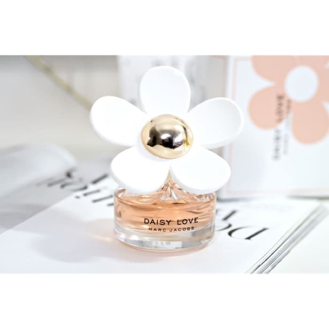 Parfum wanita marc jacobs daisy love EDT 100ml