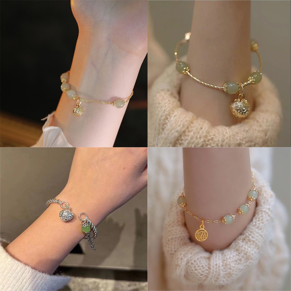 Gelang Bangle Open retro Elegan Adjustable Hias Liontin Lonceng Kristal Untuk Wanita