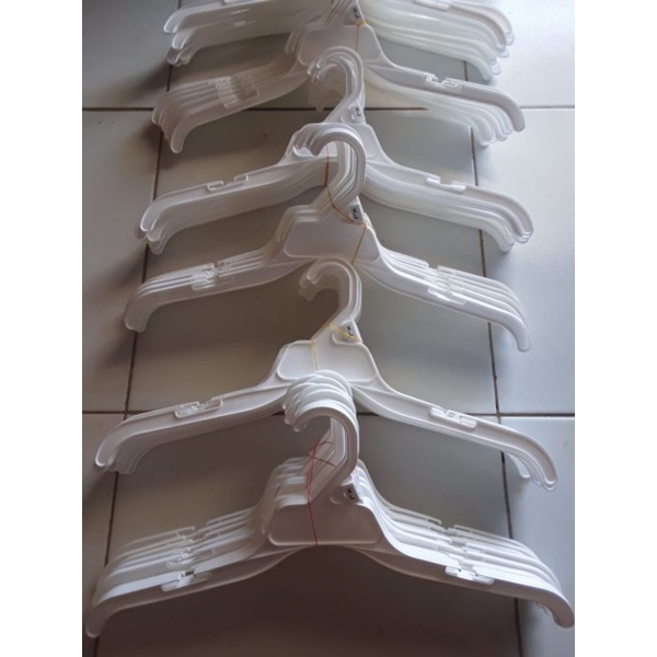 HANGER DISTRO TOKO/ LAUNDRY. ISI 12 Pcs