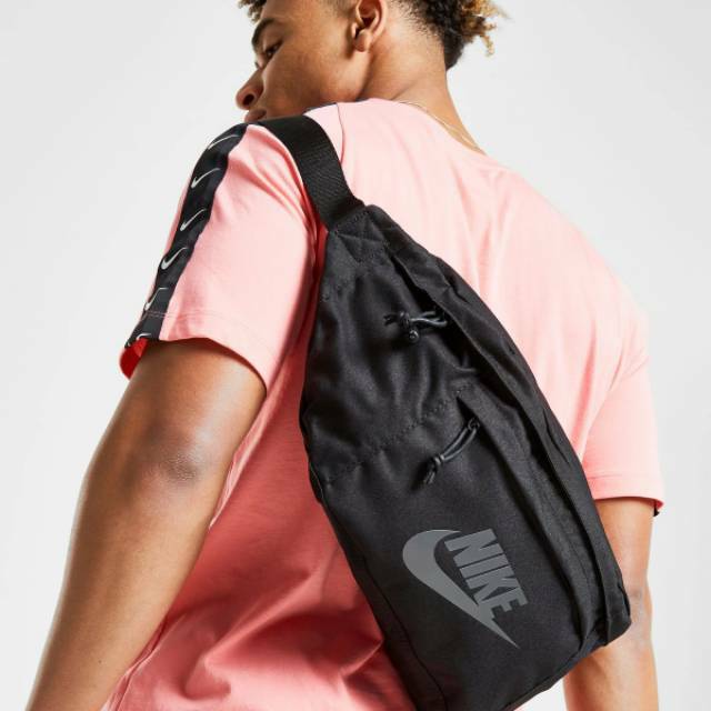 Nike Hip Pack Tech Black / Tas Slempang Nike Hip Pack Black