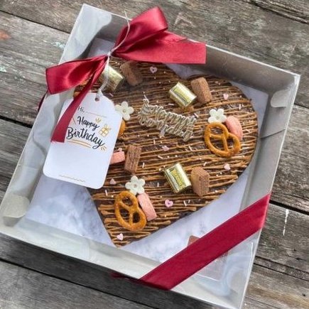 

Valentine Birthday Hampers Brownies Gift