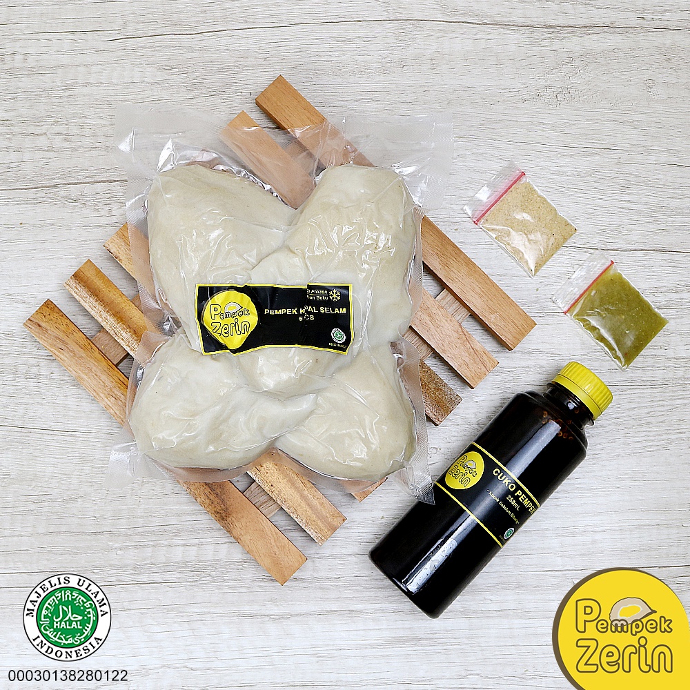 

Pempek Zerin - Kapal Selam / Telor Besar 5 Pcs + Cuko 250mL, Khas Palembang, 100% Ikan Tenggiri
