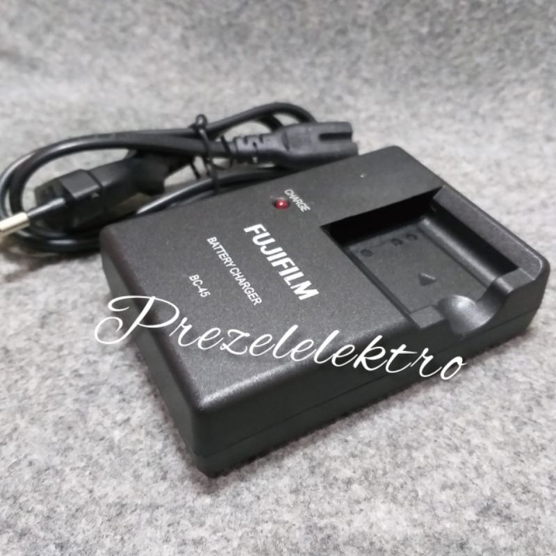 Charger Fujifilm BC-45 ( Finefix XP120, XP130, XP140, JX200, JX250, T200, T300 )