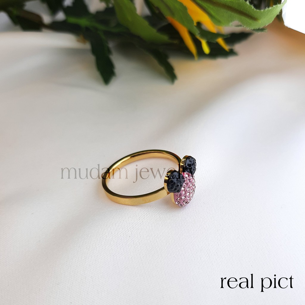 Cincin Titanium Karakter Minnie Putih Hitam dan Pink Hitam