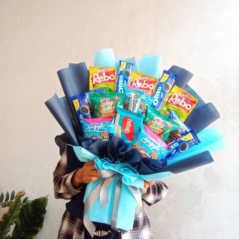 

Bucket Snack Jumbo - Buket Snack Murah - Buket Makanan Wisuda Graduation Ulang Tahun - Bucket Makanan Murah - Buket Jajanan