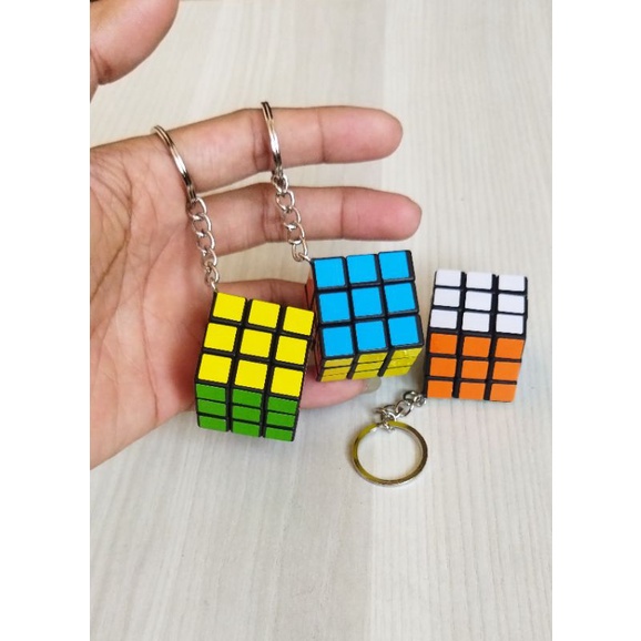 gantungan kunci rubik mini  3 x 3 cm