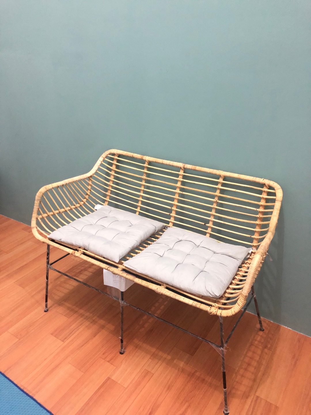 Me&dots - Kursi Rotan Sofa