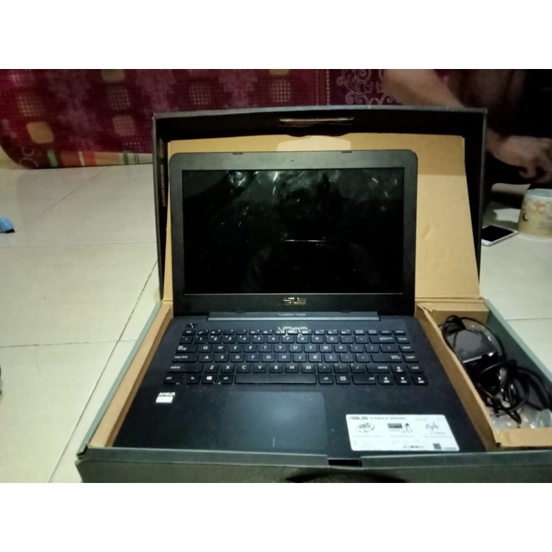 Laptop - ASUS X454Y