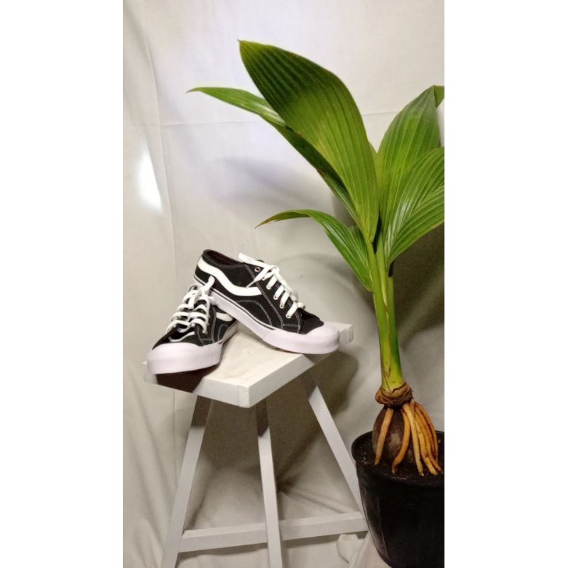 ⭐⭐sepatu local pride mickout Project murah elegan dan berkualitas