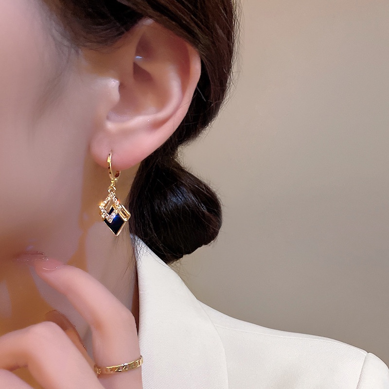 Anting Berlian Imitasi Bentuk Double Diamond Warna Hitam Untuk Pernikahan