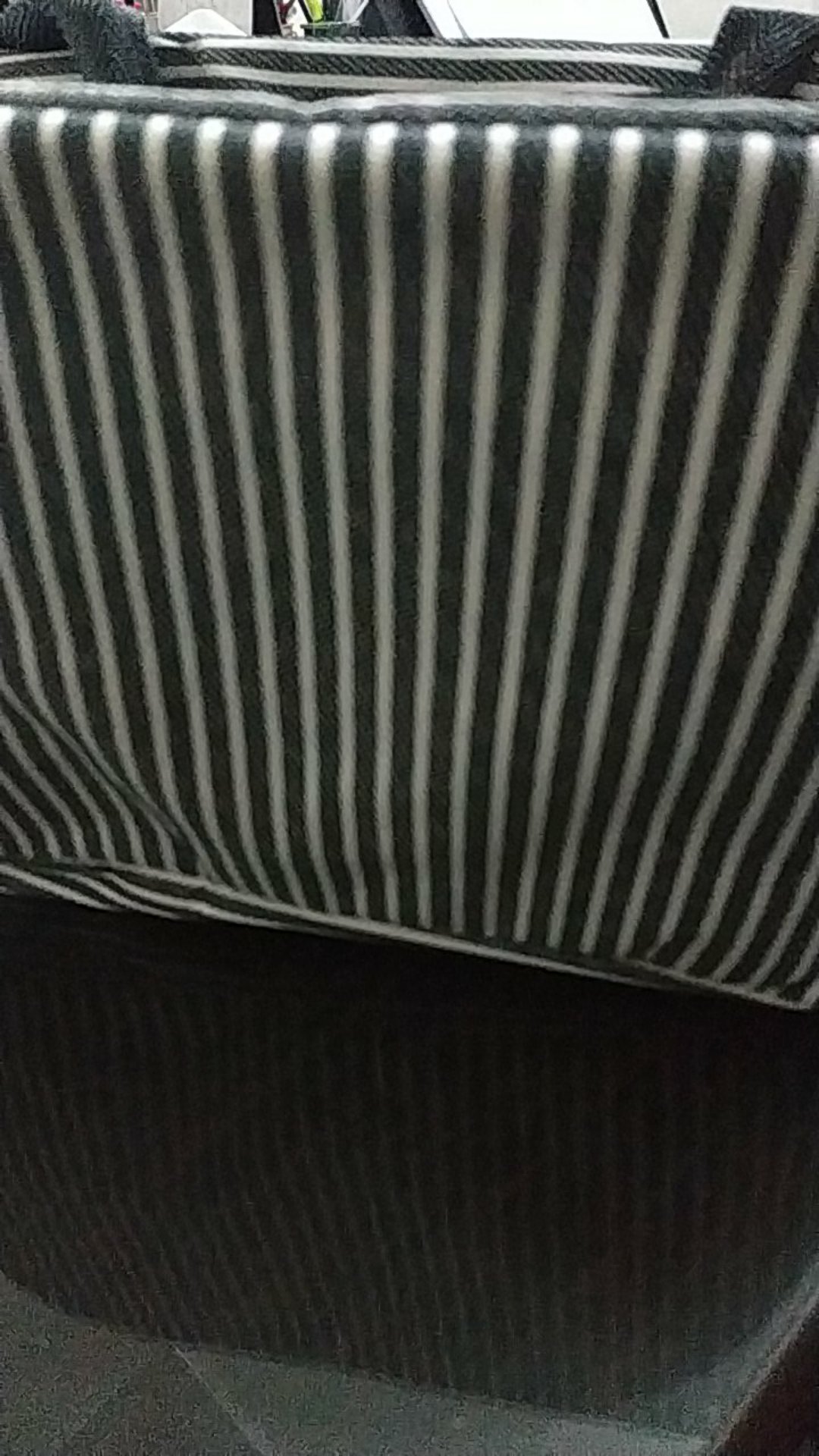 Tas Bekal Import Terbaru Insulated Bag M105 A Stripes Navy, Brown , Gold , Black