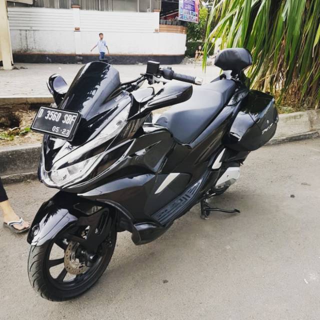 Modifikasi PCX NEW | Model GOLDWING (Hitam Glossy) version