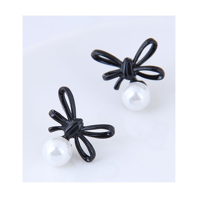 LRC Anting Tusuk Fashion Black Metal Bow Pearl Stud Earrings A57438