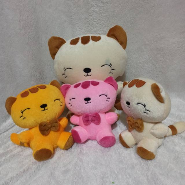 Boneka kucing XL BERANAK 3 berat 1kg