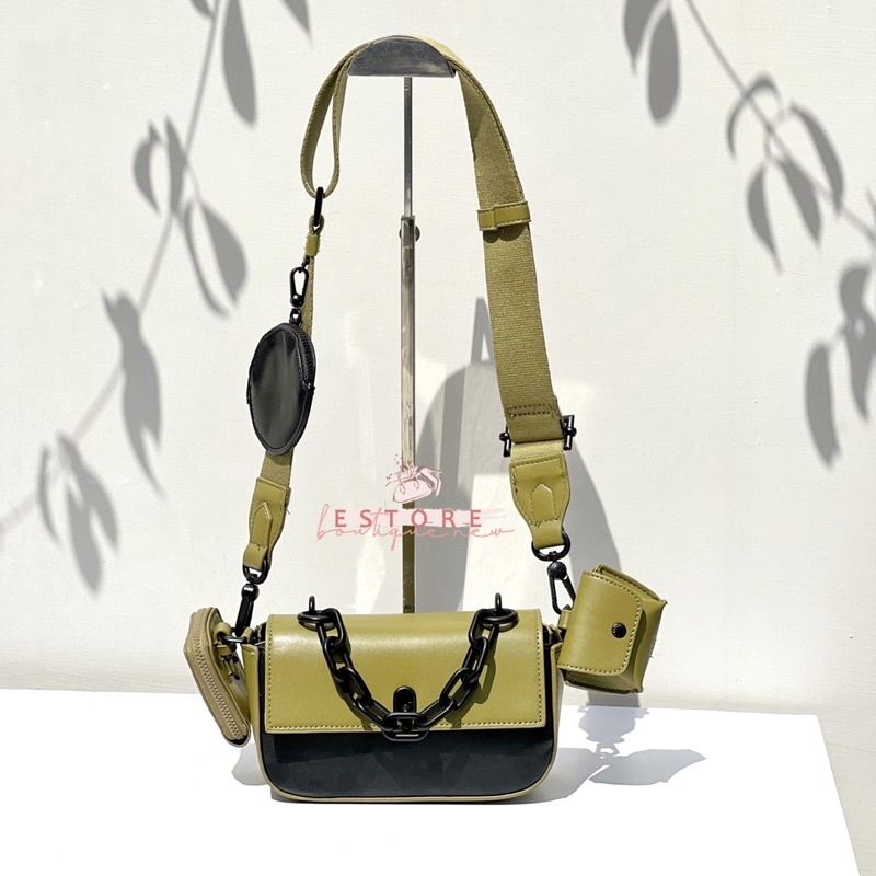 Tas Wanita C Wren Acrylic Chain Handle Bag