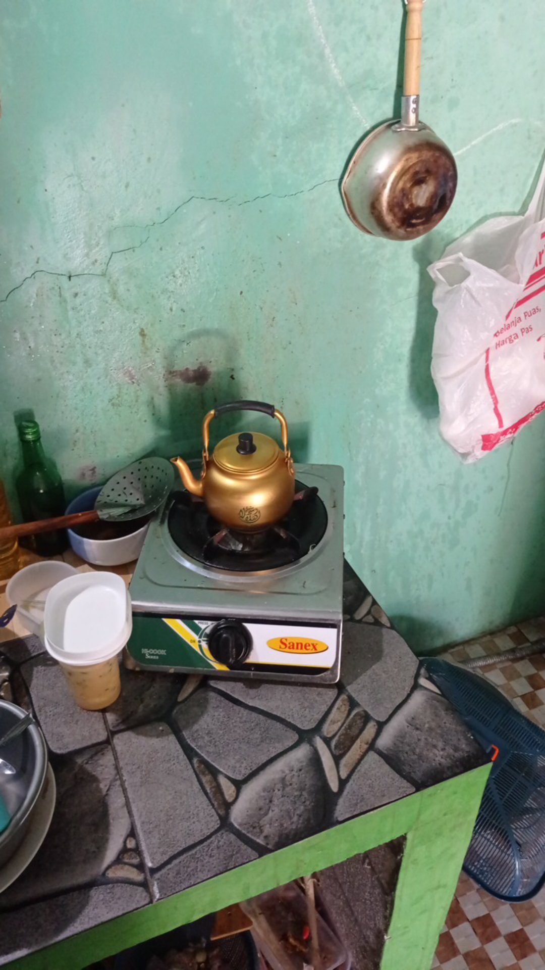 Teko Kuning Arab 1 Liter | Oleh Oleh Haji Dan Umroh