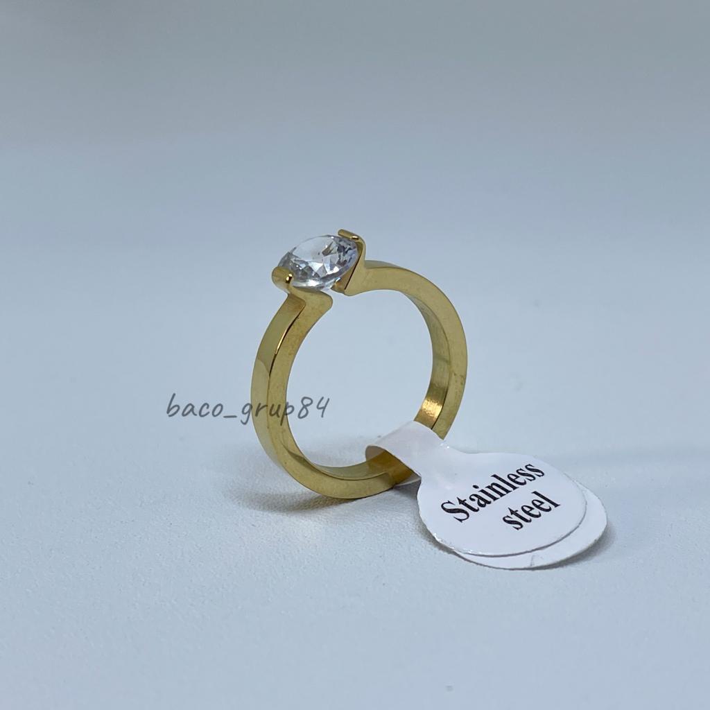 Cincin Titanium Gold Polos Mata Berlian C20 Cincin Tunangan Perhiasan Cincin Kawin Awet Lama Tidak Karatan