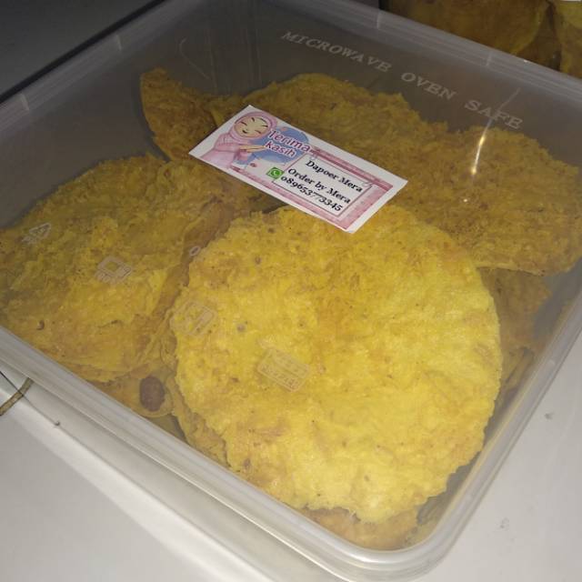 

Peyek enak ukuran 3 L isi 25 peyek