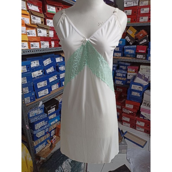 St. Yves size XL baju tidur wanita lingerie branded brand matahari putih seksi sexy baju malam terus