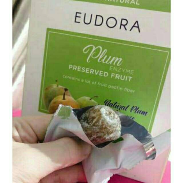 

Eudora buah plum untuk diet terbuat dari bahan alami