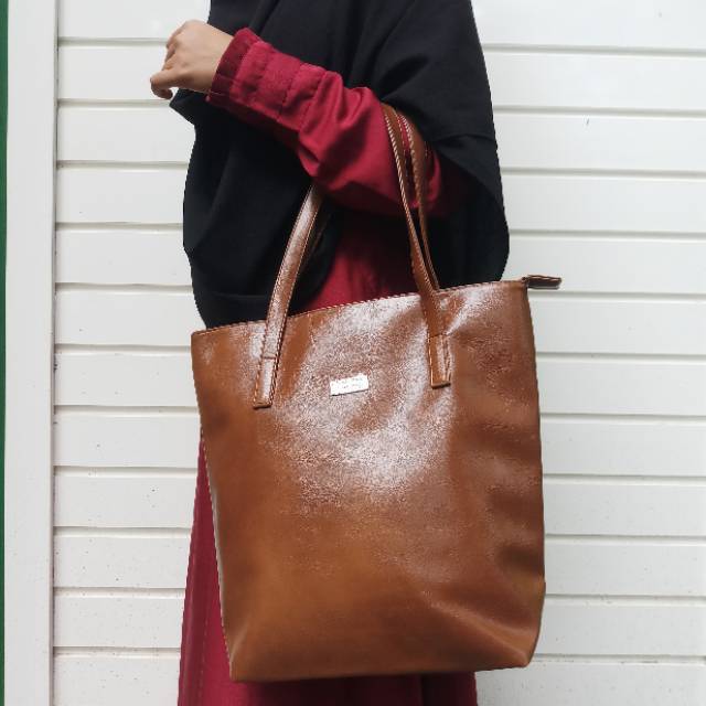 Tas Cangklong MALIKA Lt.BROWN RUMAH WARNA