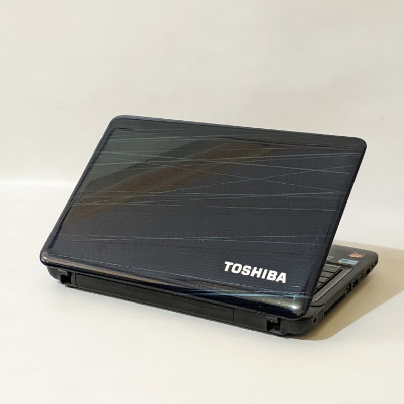 laptop desain Toshiba  satelite l645 - core i5 - ram 8gb - Vga Ati Radeon hd