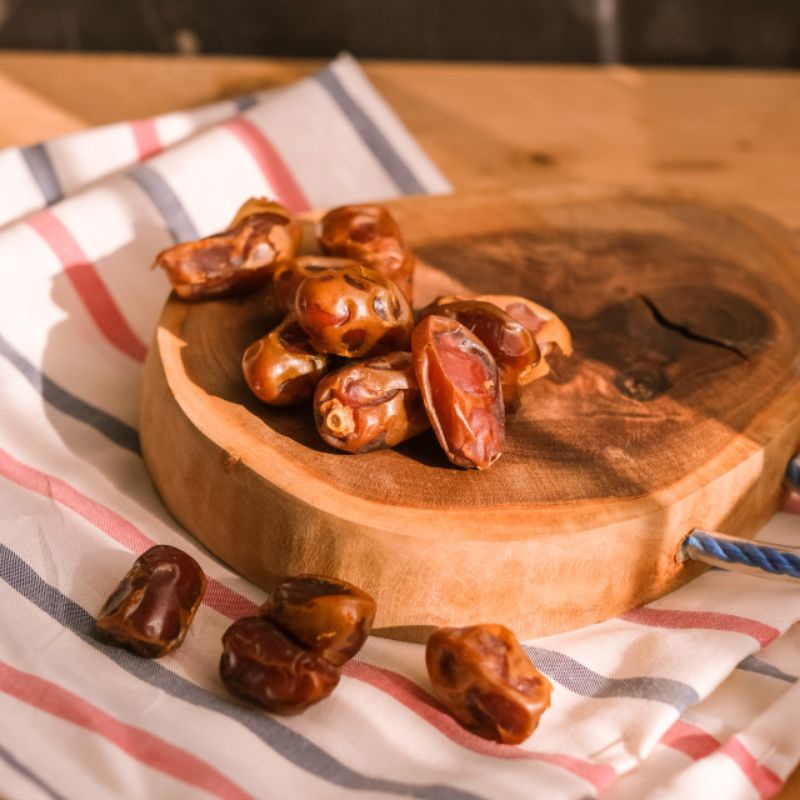 

Kurma Khalas 1kg