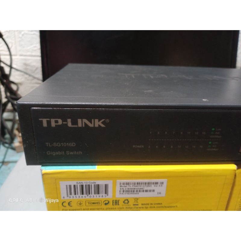 Switch TP-LINK TL-SG1016D